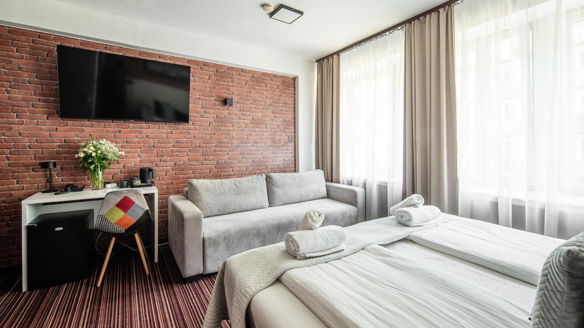 Hotel Delta — Photos 1